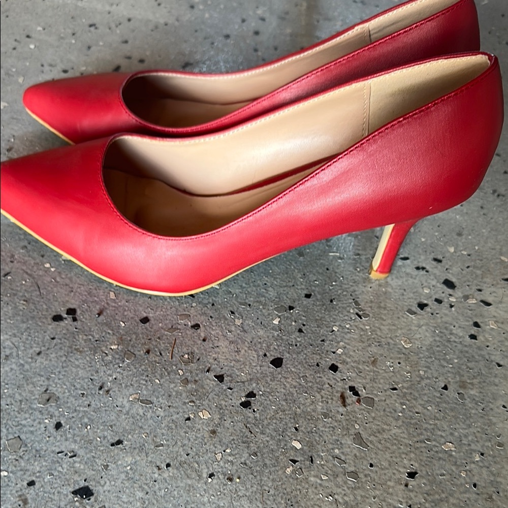 JGoods Red Heels with Glossy Finish and Metallic Heel